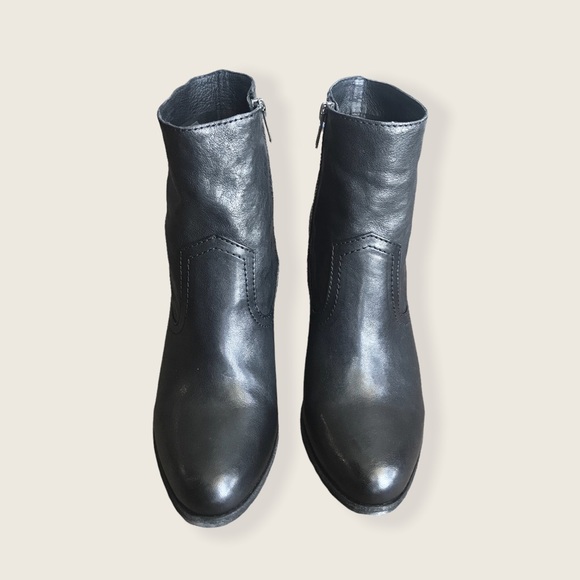 Frye Essa Black Leather Everyday Fall/Winter/Spring Classic Heeled Ankle Booties - Picture 9 of 16